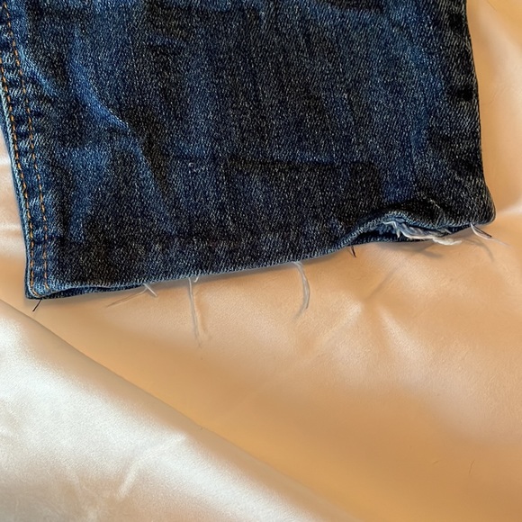 Old Navy Boyfriend Jeans - Picture 4 of 5